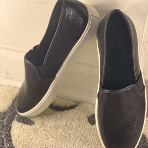 *SOLD* NWOT Vince leather slip-on sneakers